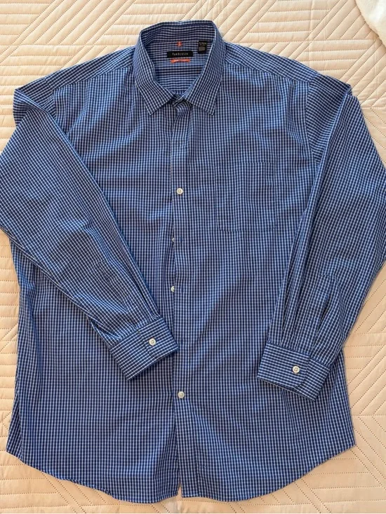 Men's Long-Sleeve Blue Check Dress Shirt
Size XL/TG/XG 17-17 1/2 - Picture 5 of 5